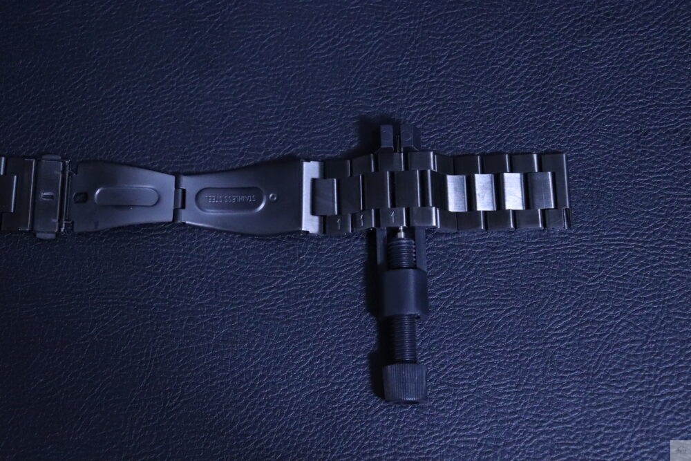 FOSMET R1 スチールバンド 交換方法1